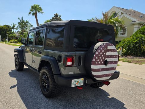 Used 2022 Jeep Wrangler Unlimited Sport AWD/4WD image 8