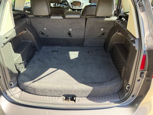 Used 2013 Ford C-MAX SEL FWD image 9