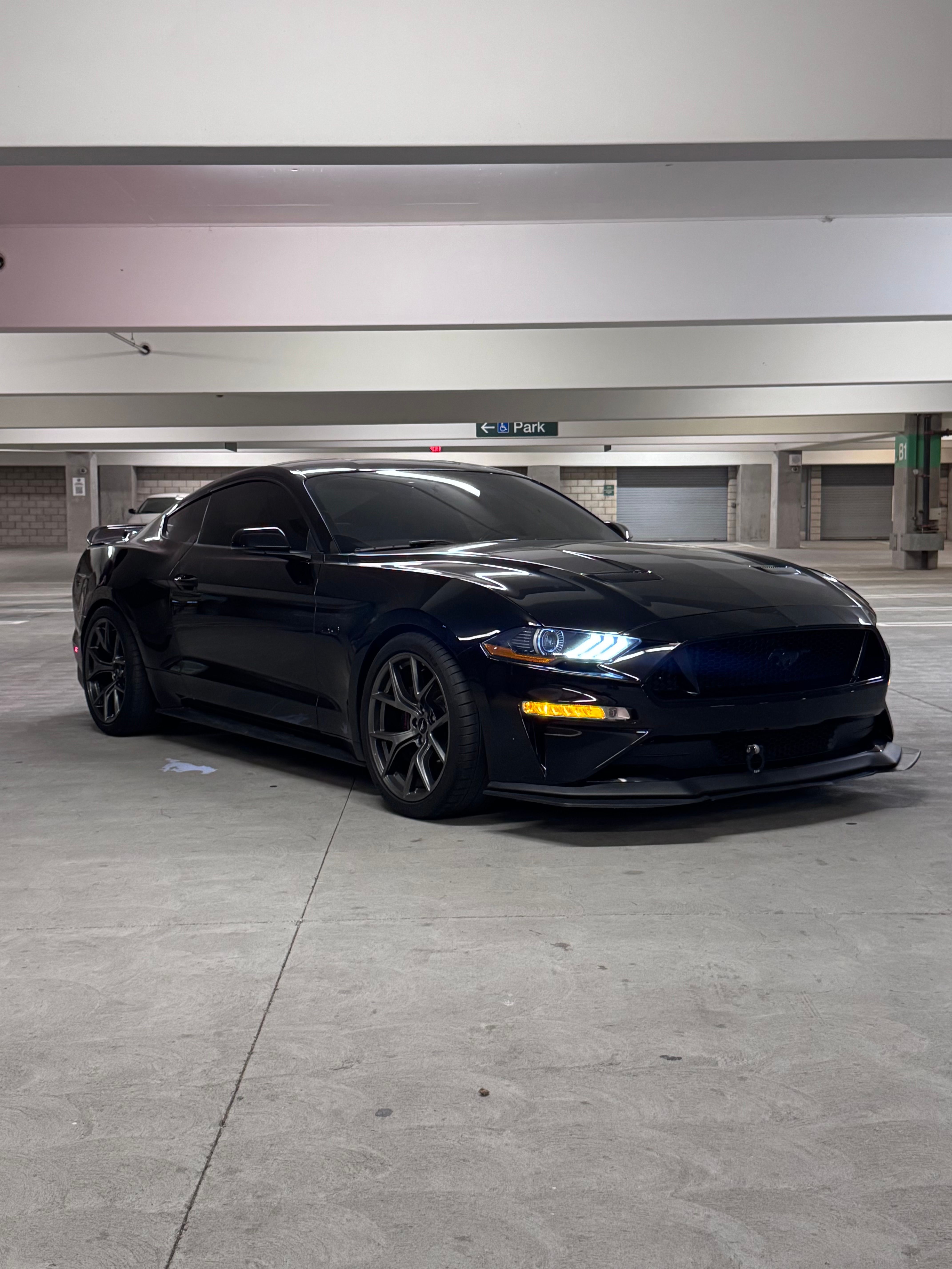 Used 2019 Ford Mustang GT Premium w/ Performance Package - Level 2 RWD image 17