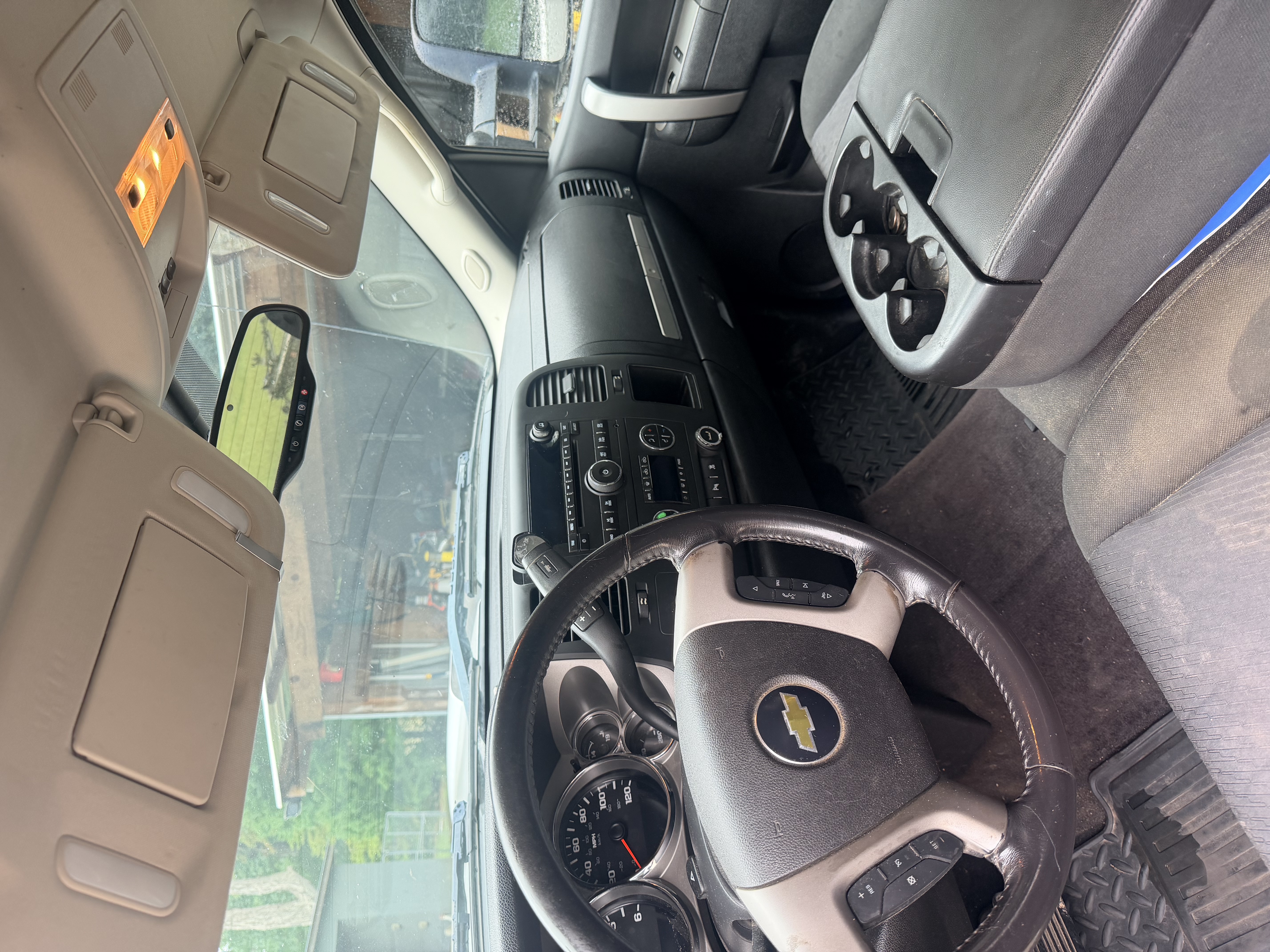Used 2011 Chevrolet Silverado 2500 LT w/ Interior Plus Package AWD/4WD image 5