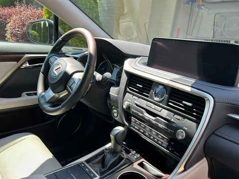 Used 2021 Lexus RX 350 FWD w/ Premium Package image 9