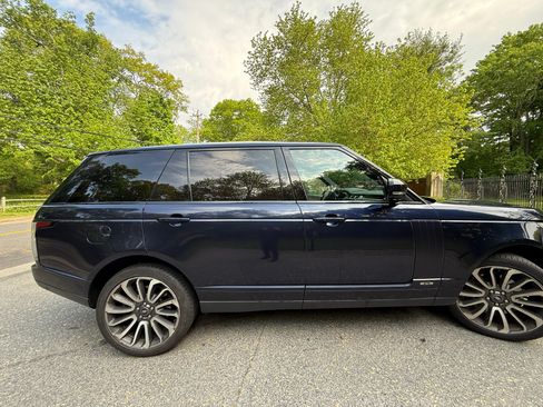 Used 2019 Land Rover Range Rover Long Wheelbase Supercharged AWD/4WD image 2