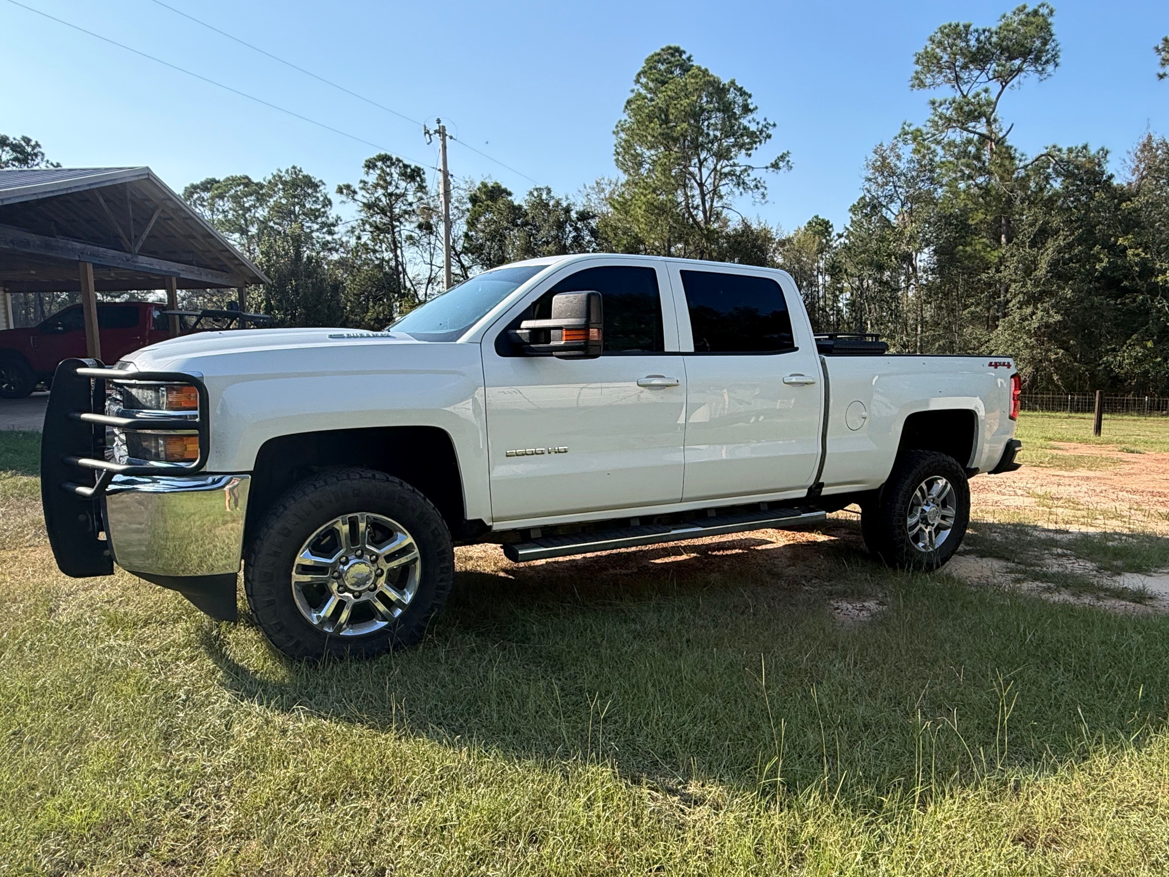 Used 2018 Chevrolet Silverado 2500 W/T w/ WT Convenience Package AWD/4WD image 1