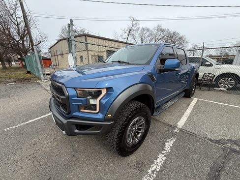 Used 2020 Ford F150 Raptor w/ Equipment Group 802A Luxury image 4