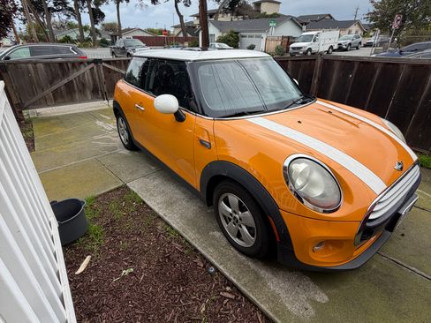 Used 2014 MINI Cooper 2-Door Hardtop image 1