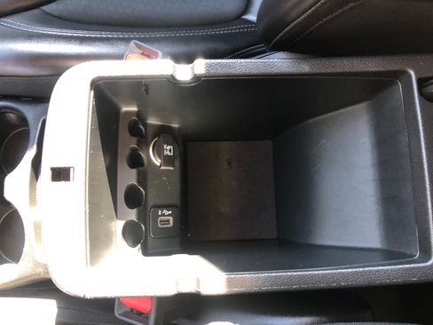 Used 2019 Jeep Cherokee Latitude Plus w/ Cold Weather Group image 20