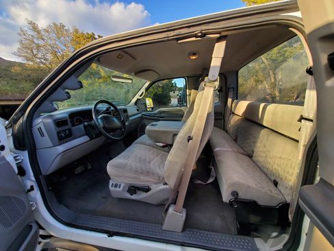 Used 1999 Ford F250 Long Bed image 13