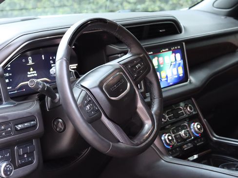 Used 2023 GMC Yukon XL Denali Ultimate w/ LPO, Floor Liner Package AWD/4WD image 11