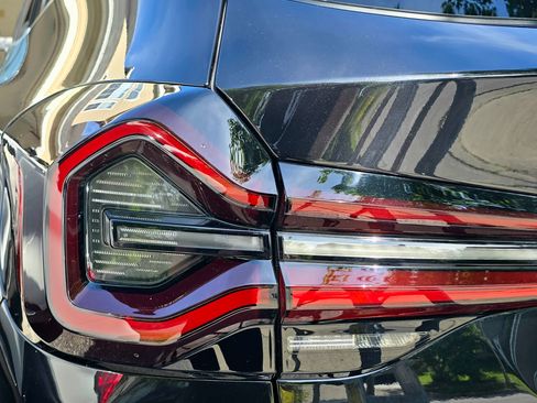 Used 2022 BMW X3 xDrive30i w/ Premium Package image 5