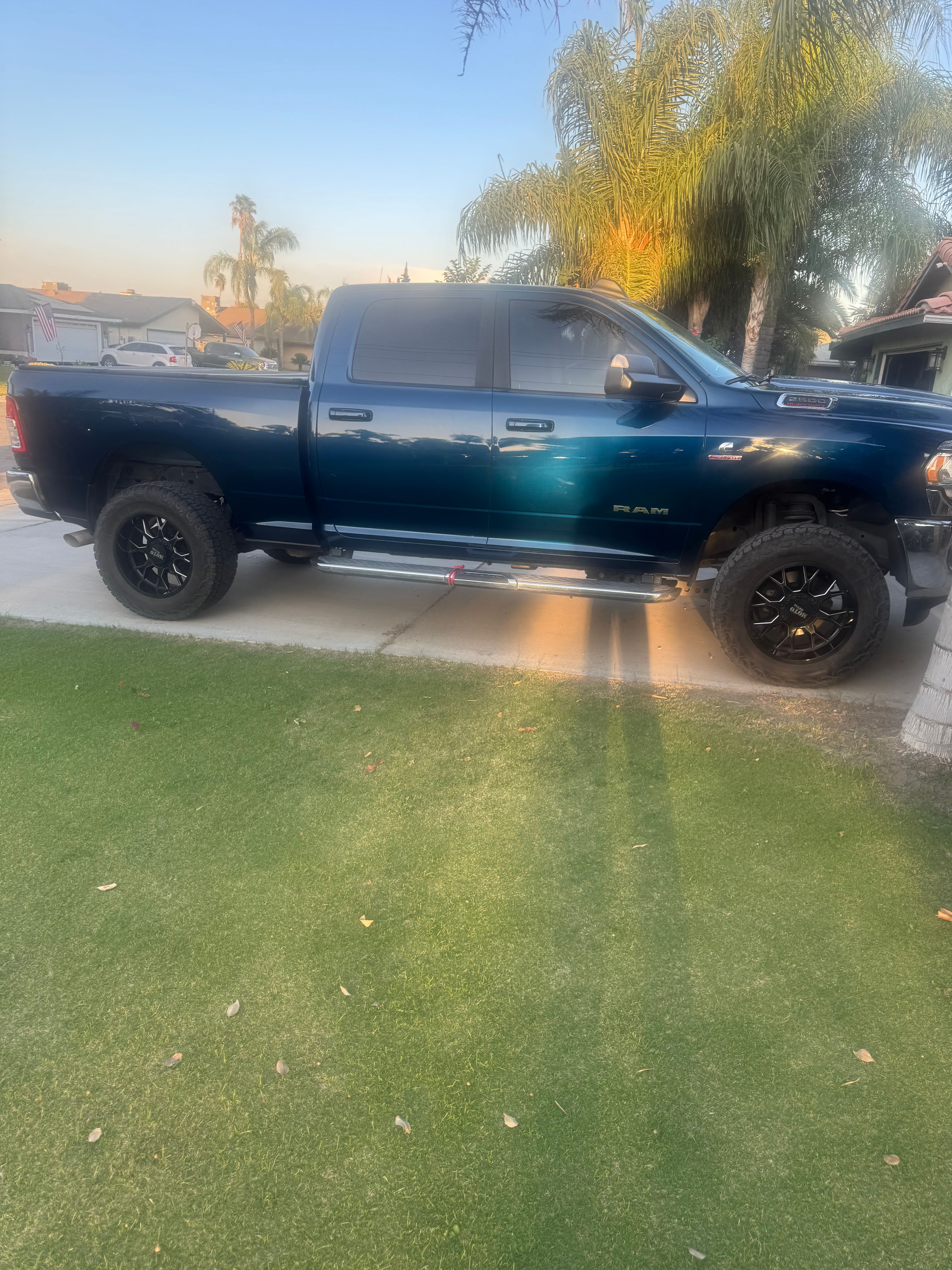 Used 2020 RAM 2500 Big Horn AWD/4WD image 2
