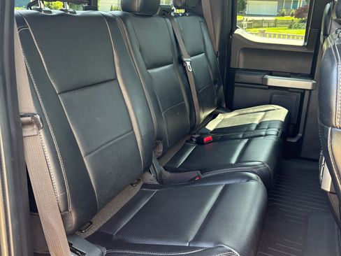 Used 2016 Ford F150 Lariat w/ Equipment Group 501A Mid AWD/4WD image 13