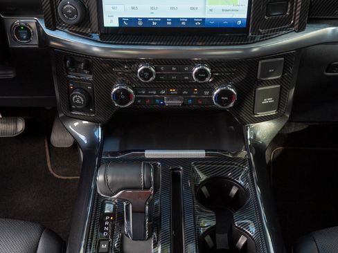 Used 2022 Ford F150 Lariat w/ Equipment Group 502A High image 23