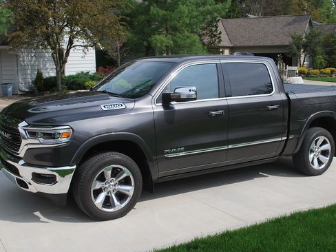 Used 2019 RAM 1500 Limited image 8