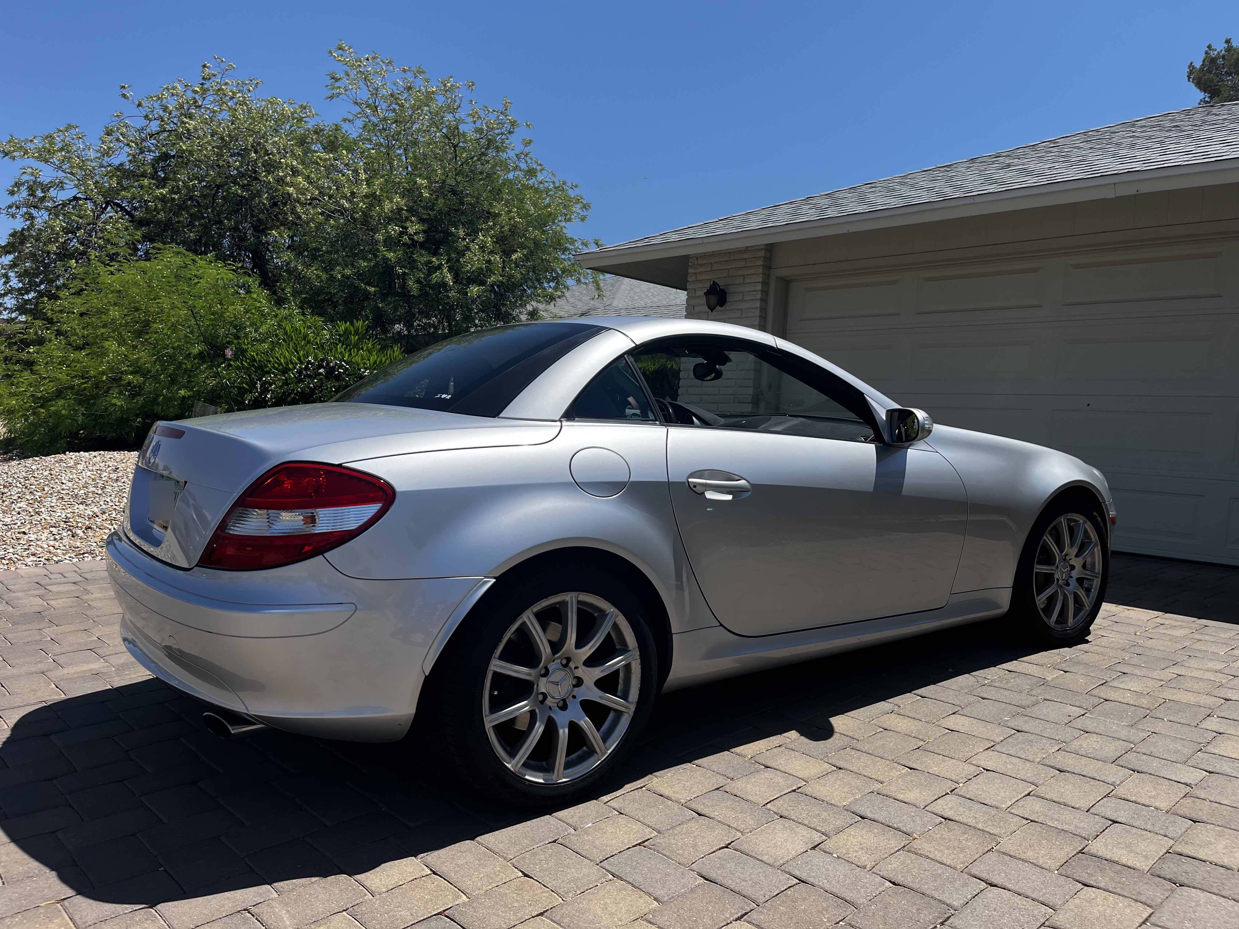 Used 2005 Mercedes-Benz SLK 350 image 19