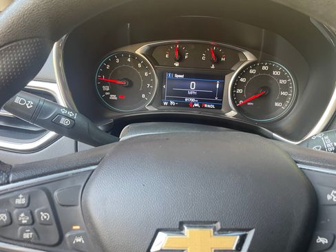 Used 2020 Chevrolet Equinox LT image 16