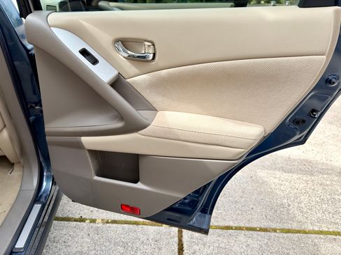 Used 2013 Nissan Murano S image 19