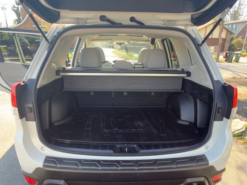 Used 2019 Subaru Forester Premium w/ All-Weather Package AWD/4WD image 10