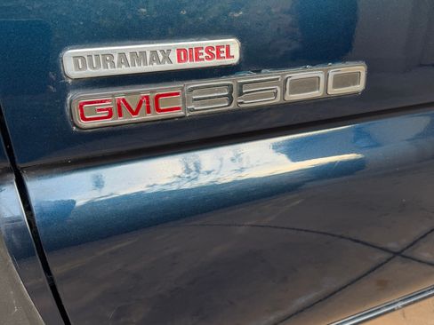 Used 2005 GMC Sierra 3500 SLE w/ Heavy-Duty Power Package image 11