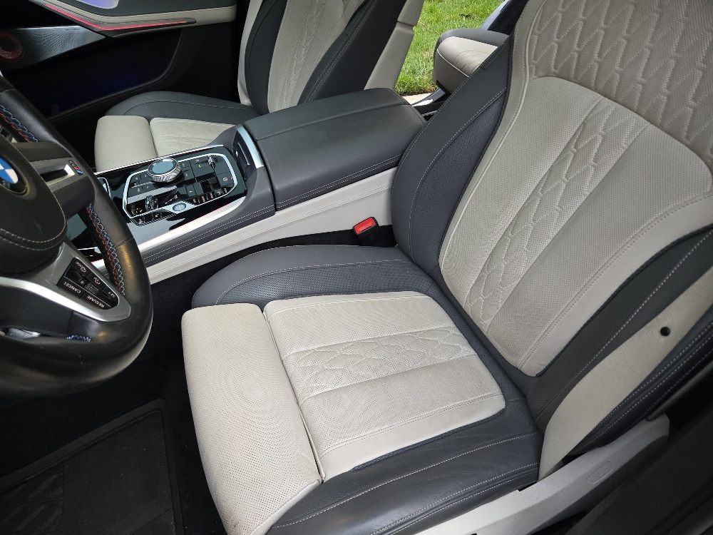 Used 2024 BMW X7 M60i w/ Executive Package AWD/4WD image 10