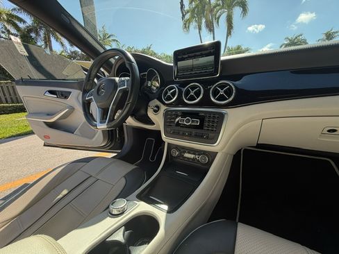 Used 2014 Mercedes-Benz CLA 250 image 13