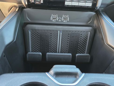 Used 2025 RAM 2500 Laramie image 17