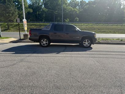 Used 2010 Chevrolet Avalanche LS