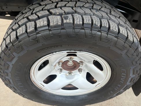 Used 2004 Toyota Tacoma PreRunner w/ SR5 Pkg RWD image 19