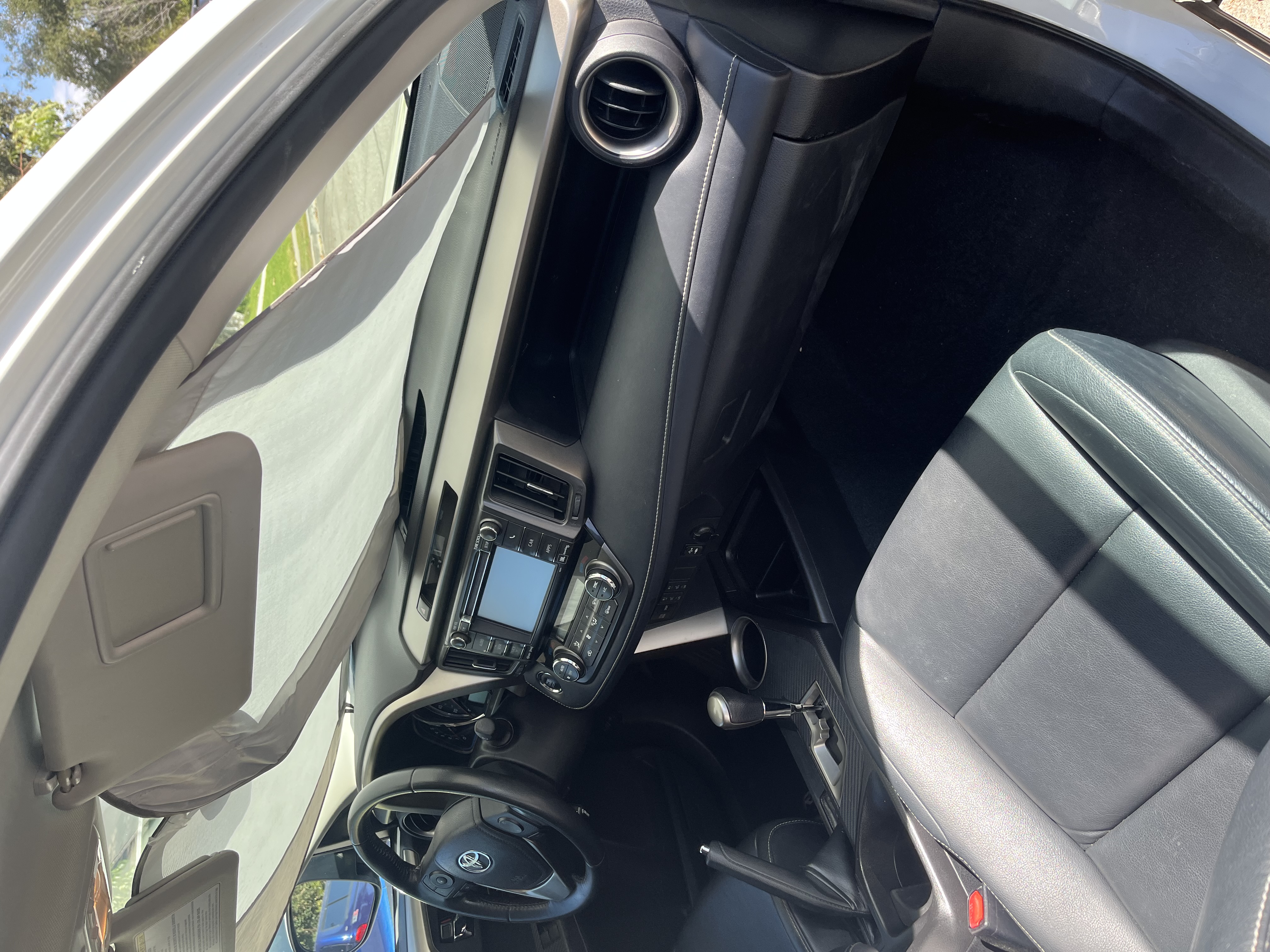 Used 2013 Toyota RAV4 Limited FWD image 10