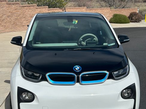 Used 2015 BMW i3 w/ Range Extender image 2