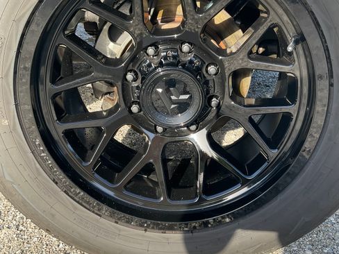 Used 2016 Chevrolet Silverado 2500 High Country w/ Duramax Plus Package image 23