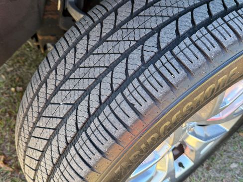 Used 2015 GMC Yukon XL SLT w/ Open Road Package image 26