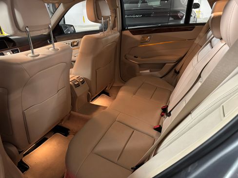 Used 2015 Mercedes-Benz E 350 E 350 4MATIC Wagon 4D image 8