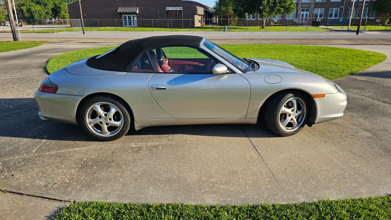 Used 2003 Porsche 911 Carrera 4 AWD/4WD image 8