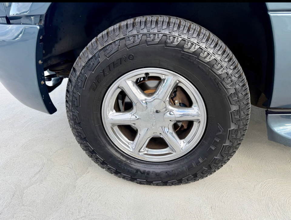 Used 1999 GMC Yukon Denali AWD/4WD image 12
