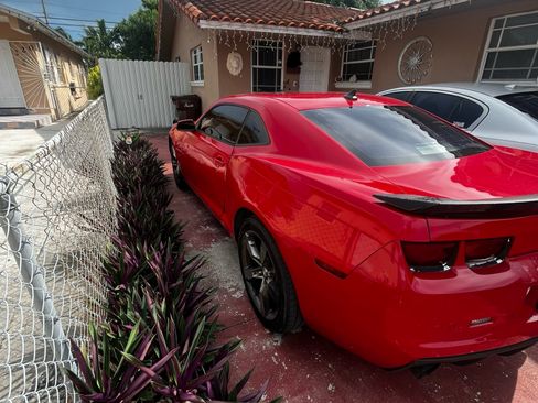 Used 2010 Chevrolet Camaro SS w/ RS Package image 5