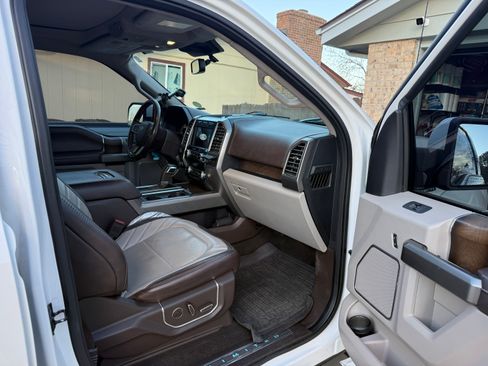 Used 2019 Ford F150 Limited w/ Trailer Tow Package image 19