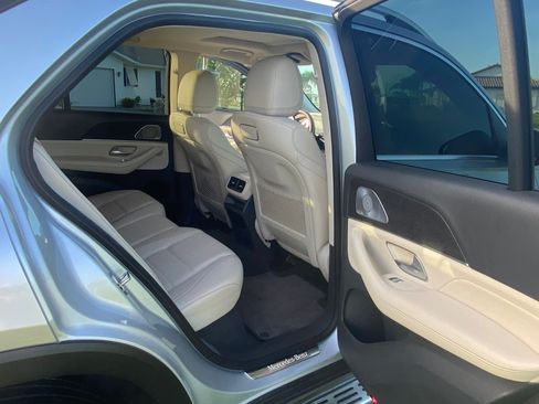 Used 2020 Mercedes-Benz GLE 350 4MATIC image 5
