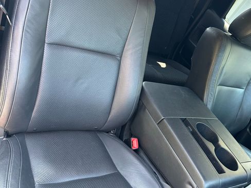 Used 2013 Toyota Tundra 4x4 Double Cab w/ Tow Pkg image 27