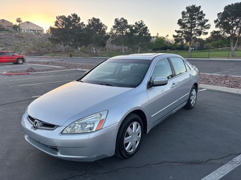 Used 2005 Honda Accord LX image 4