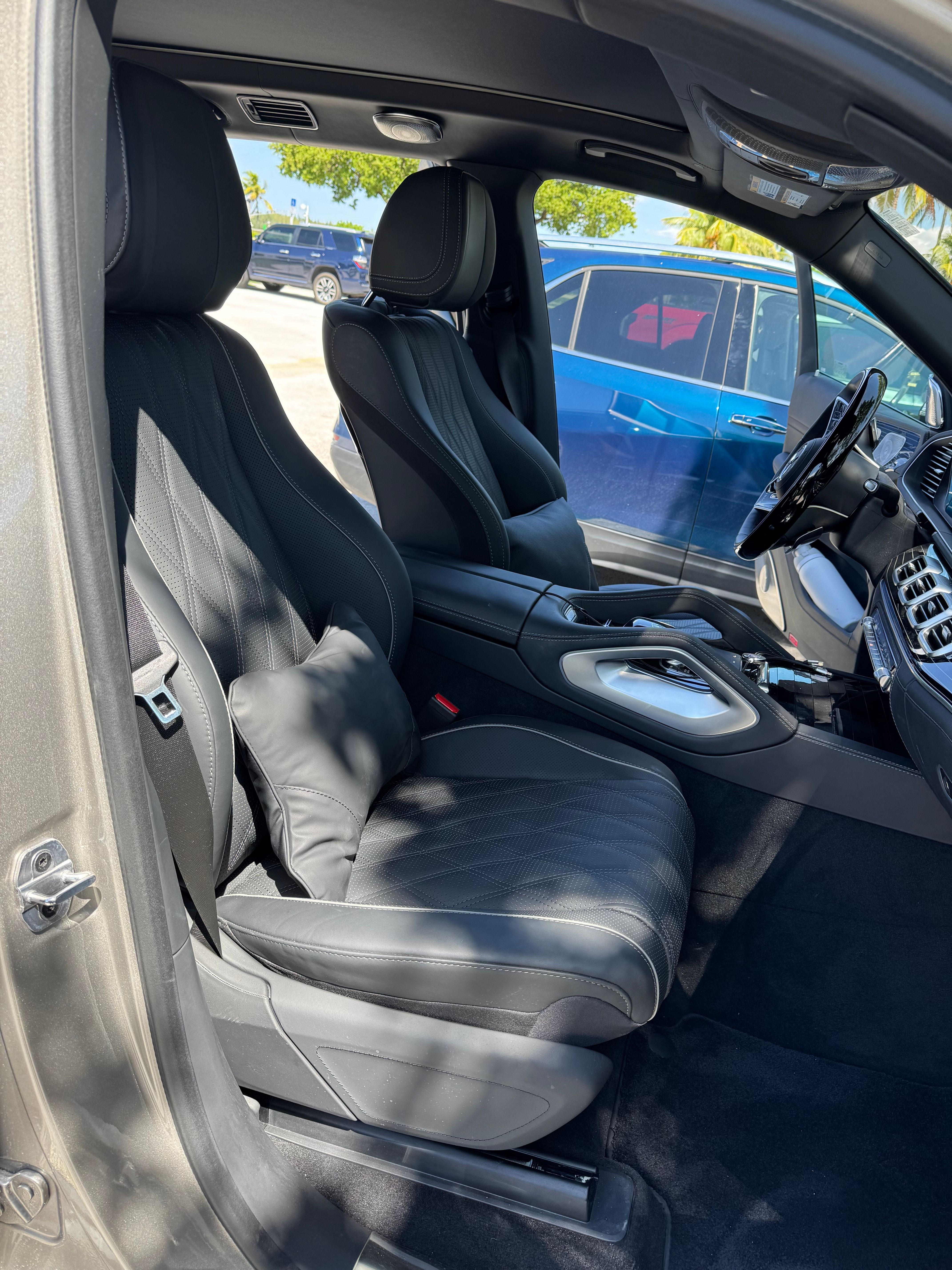 Used 2024 Mercedes-Benz Maybach GLS 600 4MATIC image 21