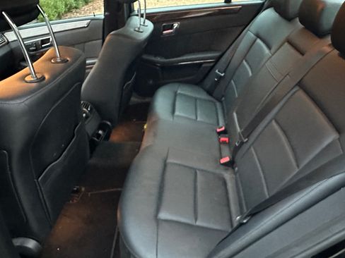 Used 2011 Mercedes-Benz E 350 4MATIC Sedan image 7