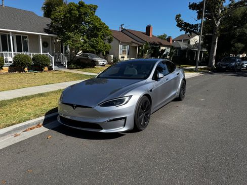 Used 2025 Tesla Model S AWD/4WD image 2