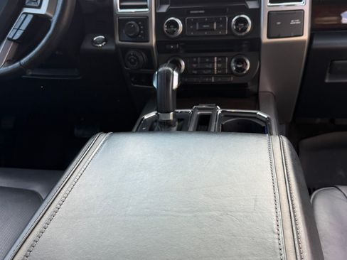 Used 2016 Ford F150 Platinum w/ Equipment Group 701A Luxury image 11