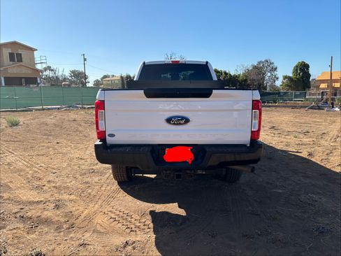 Used 2019 Ford F250 XL w/ Power Equipment Group AWD/4WD image 9