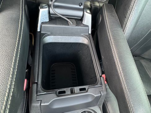 Used 2011 Land Rover LR4 HSE image 18