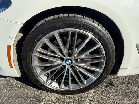 Used 2019 BMW 530i w/ Convenience Package image 20