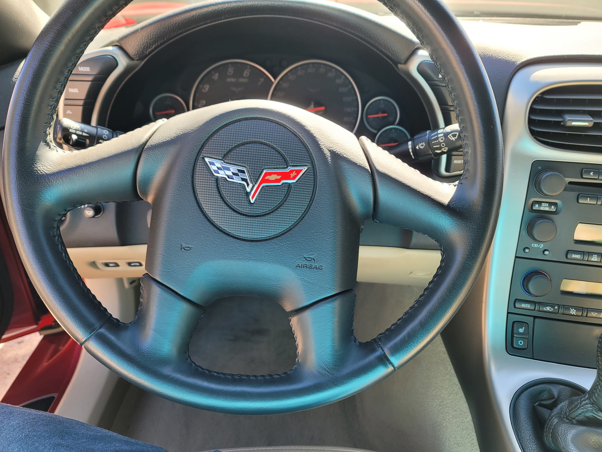 Used 2005 Chevrolet Corvette Coupe w/ Preferred Equipment Group RWD image 23