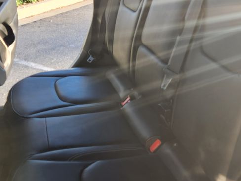 Used 2015 Jeep Renegade Limited image 16