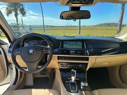 Used 2014 BMW 528i Sedan image 17