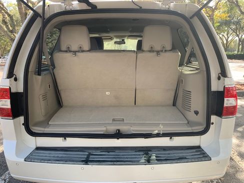 Used 2013 Lincoln Navigator 2WD w/ HD Trailer Tow Pkg image 28